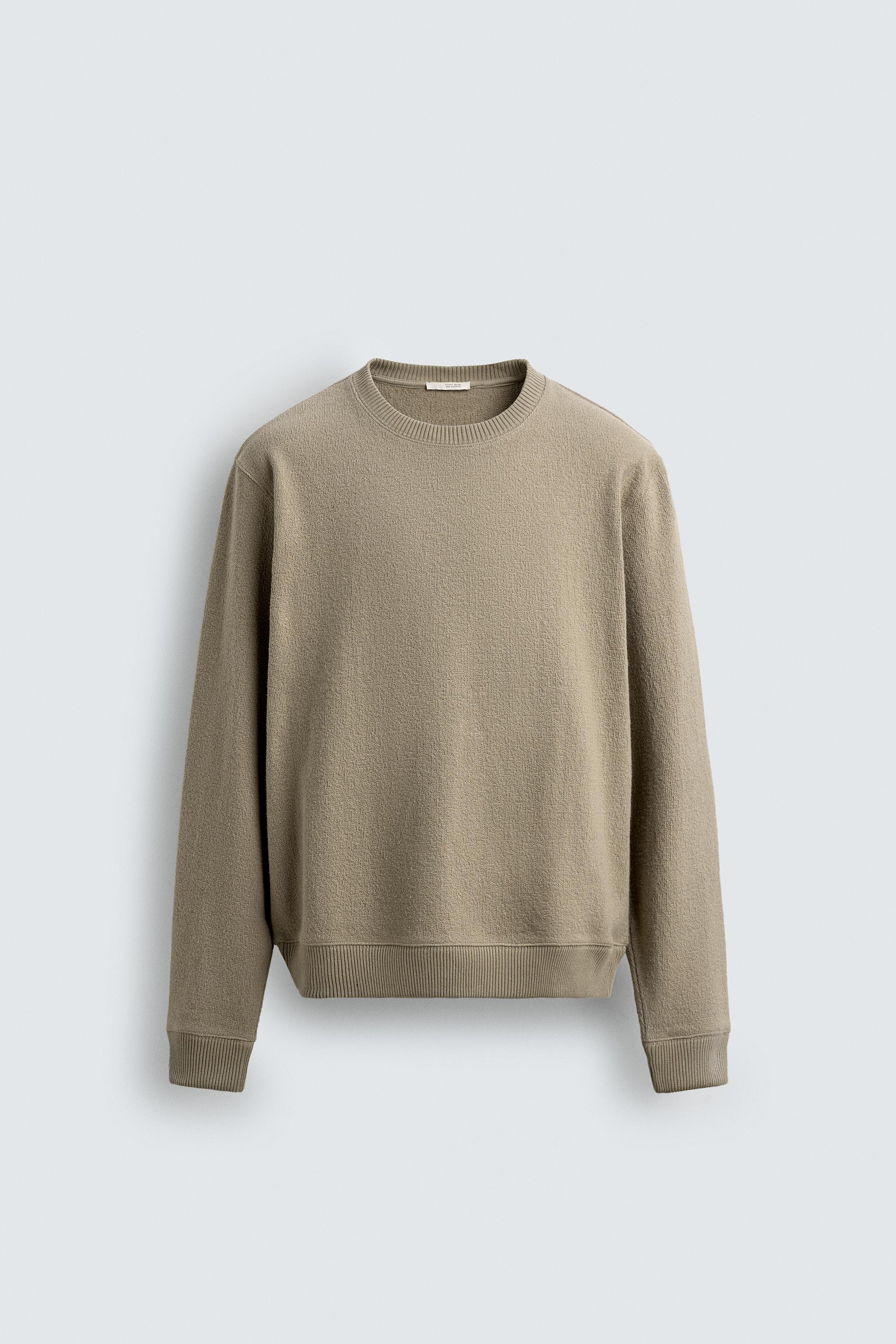 TEXTURED CREWNECK SWEATSHIRT